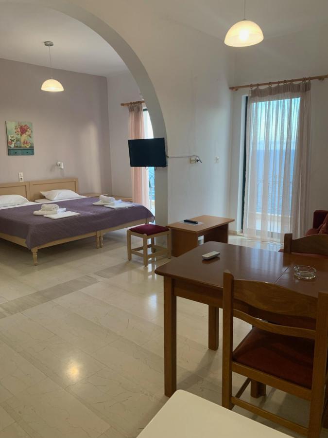 Iro Hotel 圣加利尼 外观 照片