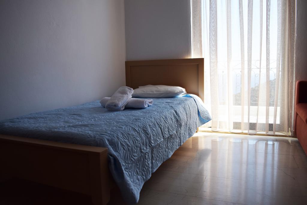 Iro Hotel 圣加利尼 外观 照片